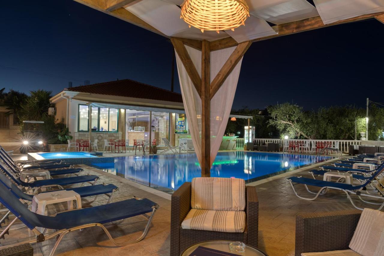 Kozanos Hotel & Suites 阿利卡纳斯 外观 照片